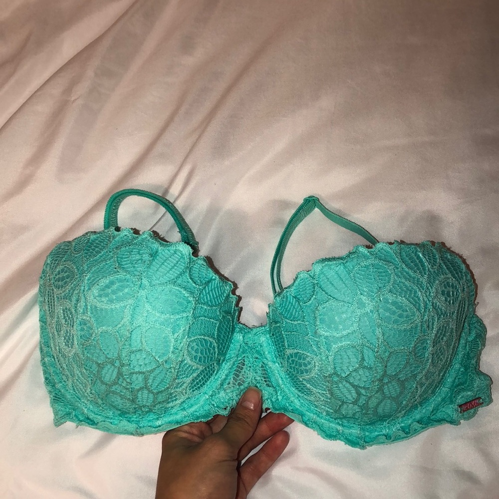 Victoria’s Secret Pink DATE PUSH UP Size: 32D NEW